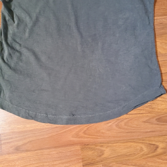 Buck Mason Slub Curved Hem Crewneck T-Shirt Tee Shirt L Grey New - Picture 8 of 9